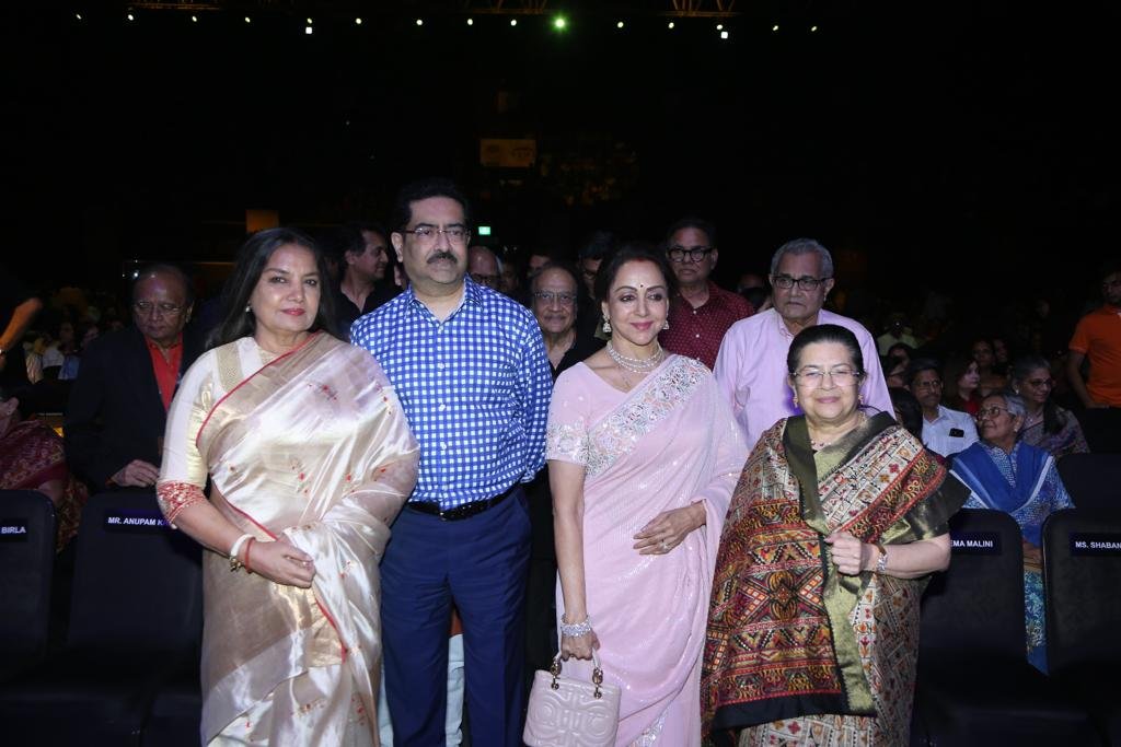 Shabana Azmi, Kumar Mangalam Birla, Hema Malini and Rajashree Birla at Sangit Kala Kendra's 50th anniversary celebrations
