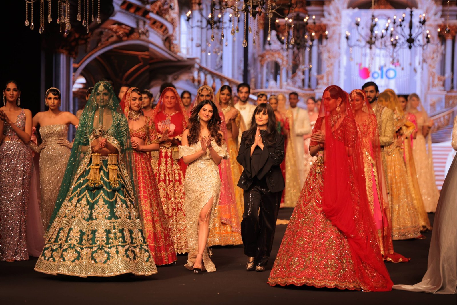 Kangana Ranaut in Neeta Lulla – South India Fashion