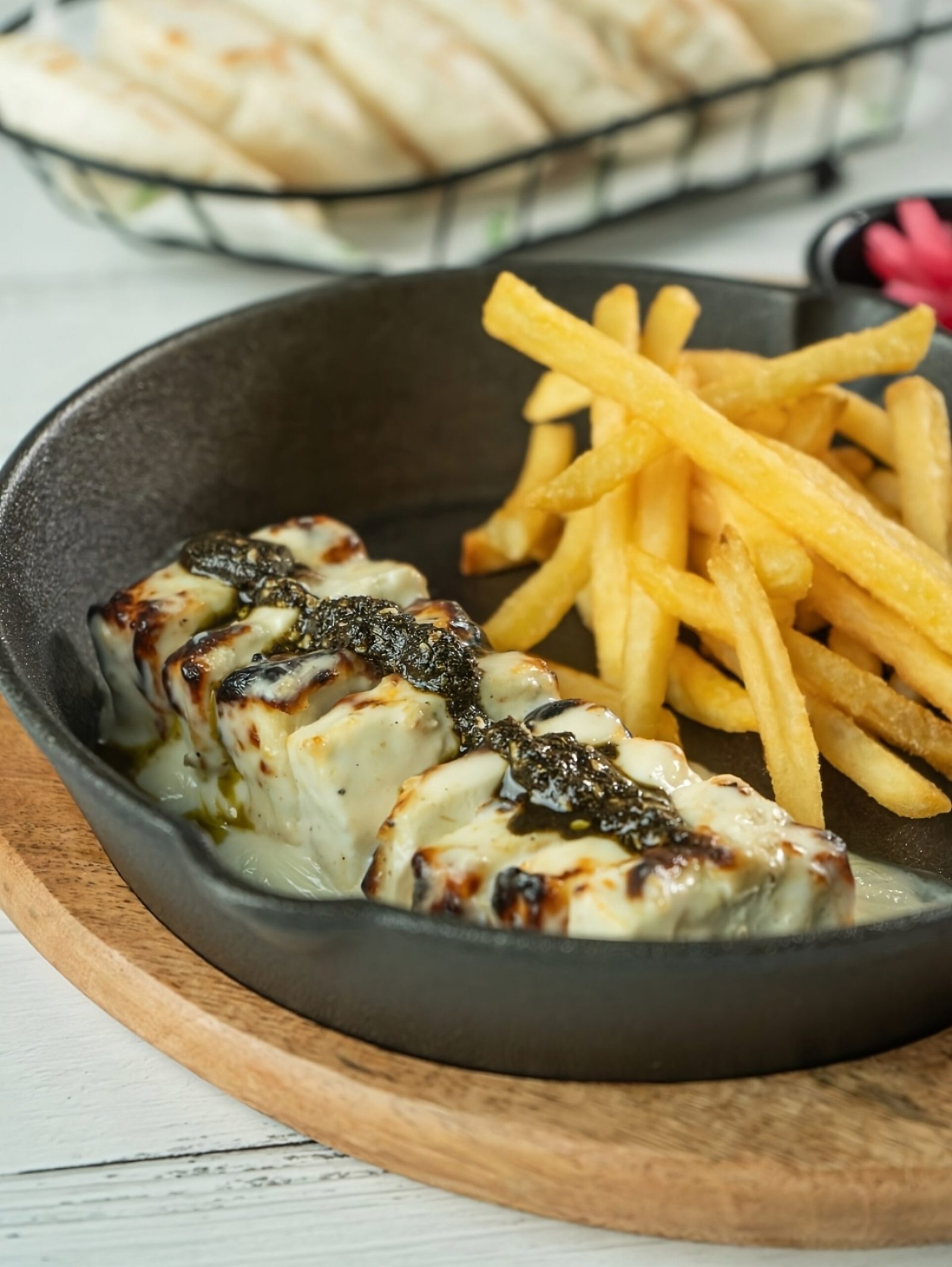 Zaatar W Zeit