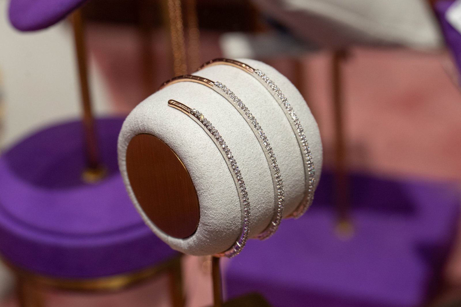 Zaveri Bros Hearts & Arrows collection