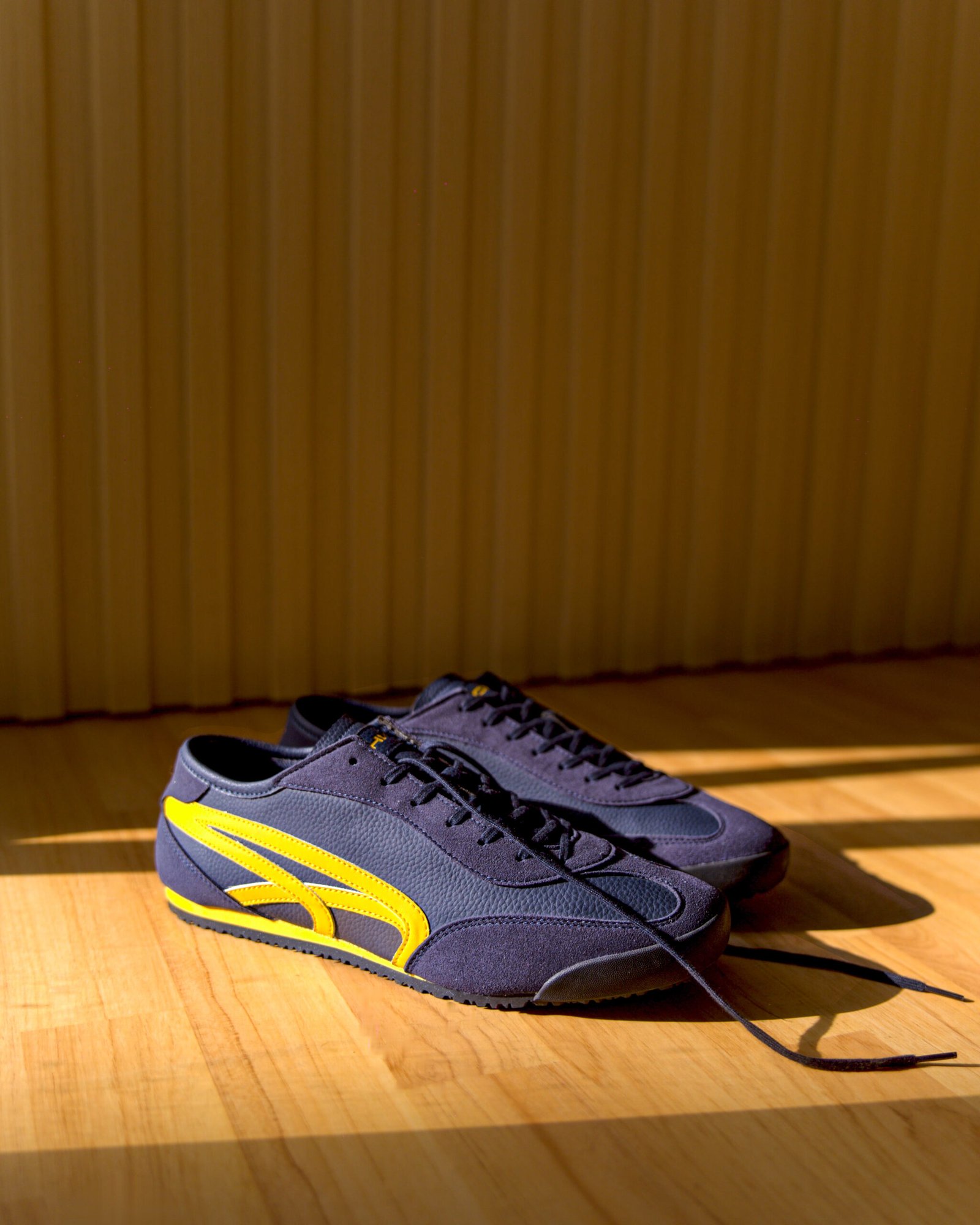 Stride Leather Sneakers