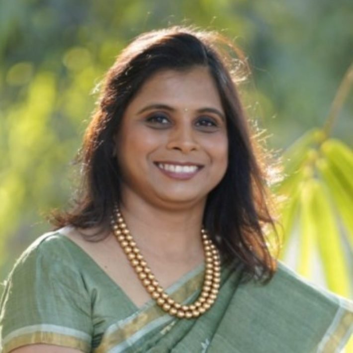 Divya Momaya