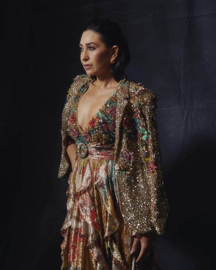 Karisma-Kapoor-wearing-Ranna-Gill-4